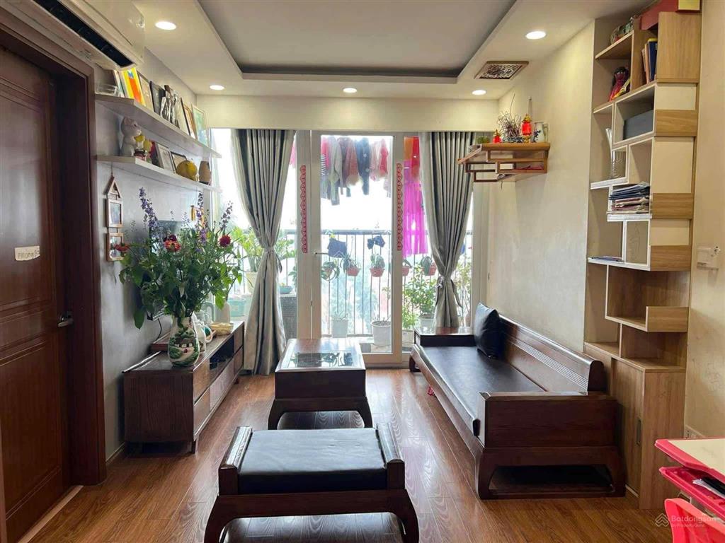 Cần bán nhanh căn hộ 2pn ban công đông nam toà gemek 2 full nội thất giá hơn 4 tỷ rẻ nhất