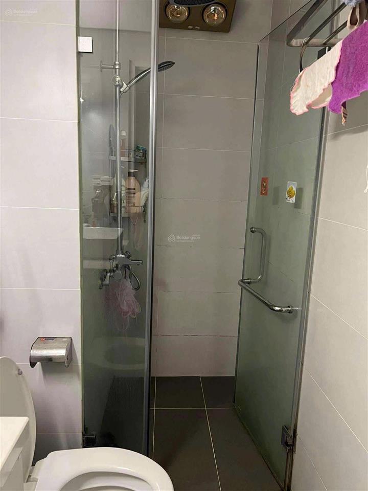 Cần bán nhanh căn hộ 2pn ban công đông nam toà gemek 2 full nội thất giá hơn 4 tỷ rẻ nhất