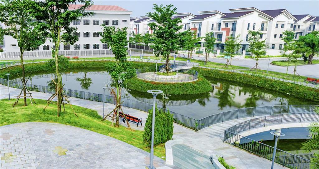 Hàng cực vip căn shophouse trục chính mt 60m góc 3 mặt tiền 184m2 ngay cổng dự án centa riverside