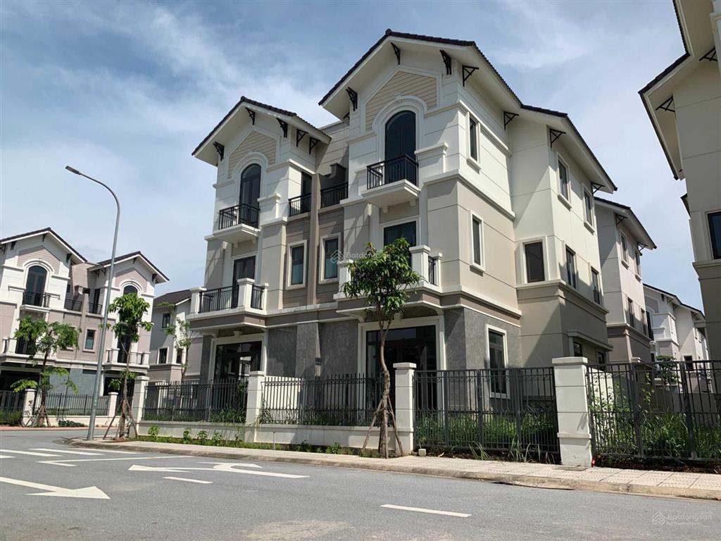 Biệt thự vườn 135m2 hiếm chỉ 68,79tr/m2 trung tâm vsip bắc ninh gần sông, cách aeon long biên 15p