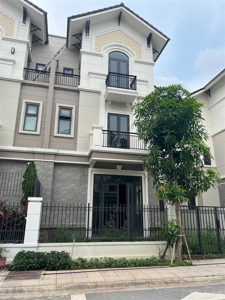 Biệt thự vườn 135m2 hiếm chỉ 68,79tr/m2 trung tâm vsip bắc ninh gần sông, cách aeon long biên 15p