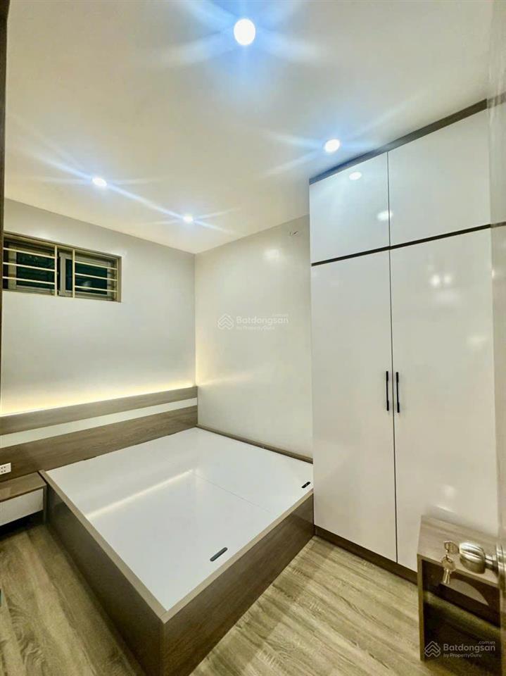 Cho thuê căn 2 phòng ngủ hh3 linh đàm dt 67m², full nội thất mới tinh, view mát mẻ, giá 9tr/tháng