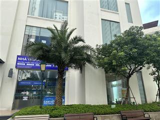 Cần bán shop chân đế tầng 1, lô góc 3 mặt thoáng, view nôị khu, sát sảnh cư dân, giá ngang chung cư