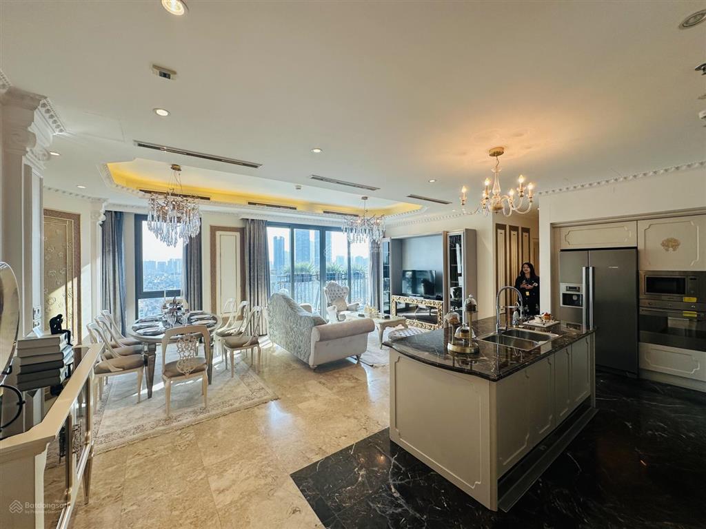 Căn 3 ngủ view hồ tây đẹp nhất, hướng bắc và đông, ck 11% gtch, tặng 8 năm pdv, slot ô tô định danh