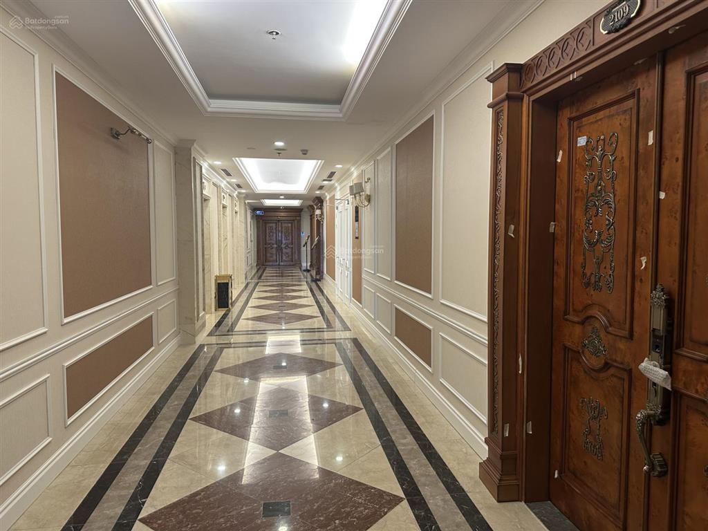 Căn 3 ngủ view hồ tây đẹp nhất, hướng bắc và đông, ck 11% gtch, tặng 8 năm pdv, slot ô tô định danh