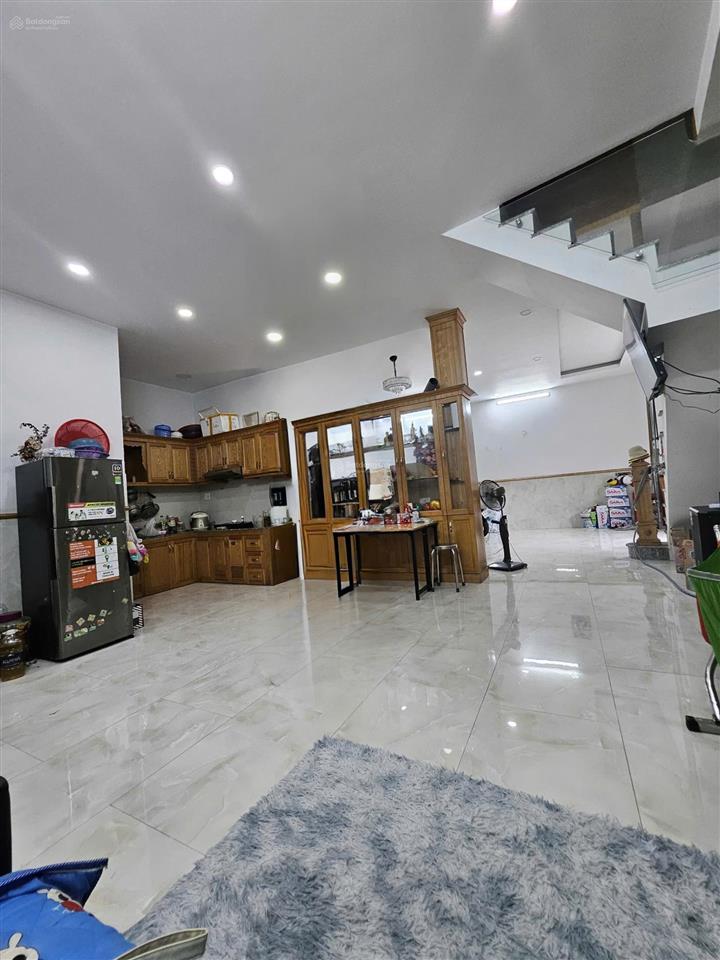 Giảm 2 tỷ bán nhà mặt tiền đường đông hưng thuận 27 ngay nguyễn văn quá