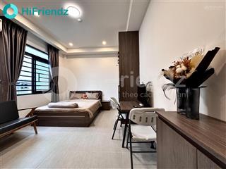Căn hộ cc mini cửa sổ thoáng mới 100%  thang máy, hầm xe  ngay cư xá đô thành, vòng xoay dân chủ