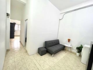 Căn hộ 2pn ban công full nội thất, 4 người 4 xe, được nuôi pet | gần đại học bách khoa, huflit