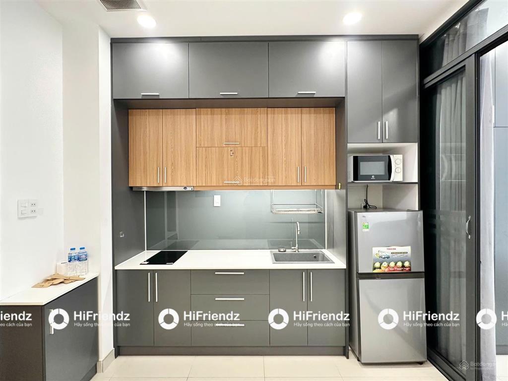 Căn hộ 1pn ban công style hiện đại, chỉ tính điện, thang máy & bảo vệ 24/7, gần cầu lê văn sỹ