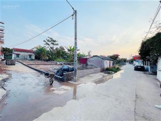 Cần bán lô góc đường 2 ô tô tránh nhau tại ân thi hưng yên cách đường tân phúc  võng phan 200m