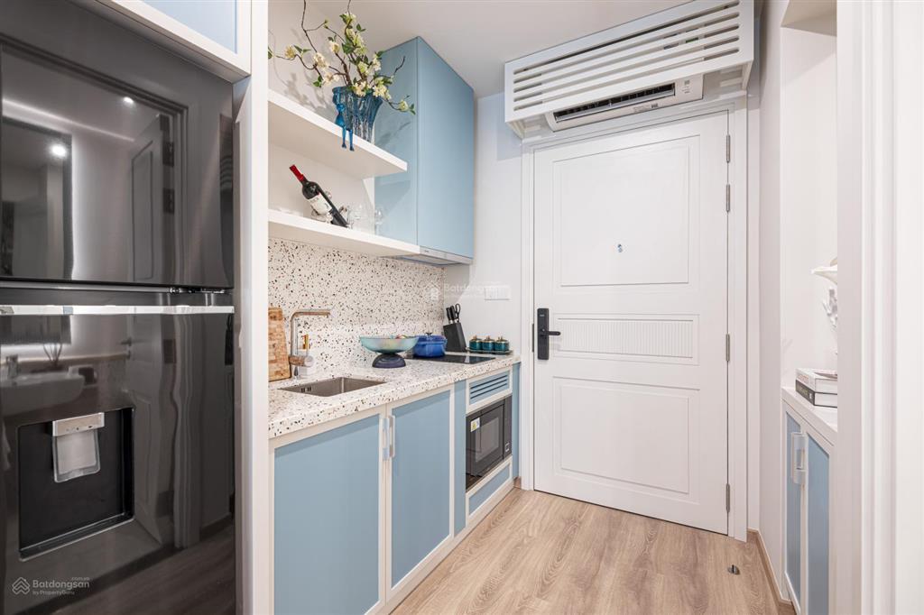 Độc quyền căn 1pn + 1 view trực diện sông hàn  mặt phố lê duẩn đà nẵng