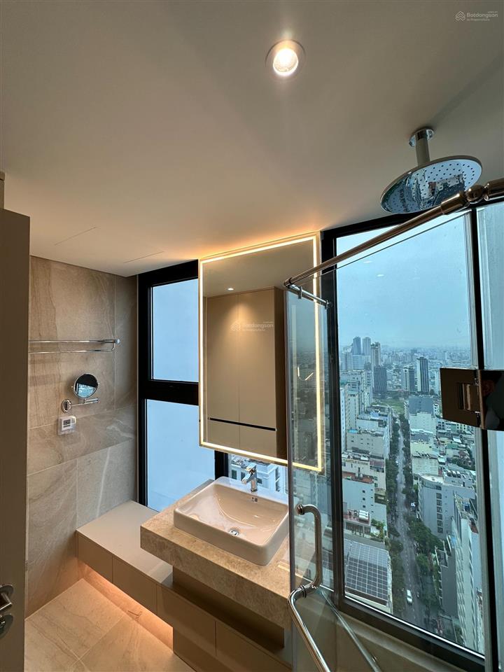 Căn 1pn times square 46,88m2  view trực diện biển mỹ khê, dt cho thuê 20  30 tr/tháng