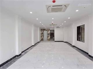 Giảm 2 tỷ bán nhà mặt phố nguyễn phúc lai, đống đa 112 m², xây thực tế 150 m², 9 tầng thông sàn