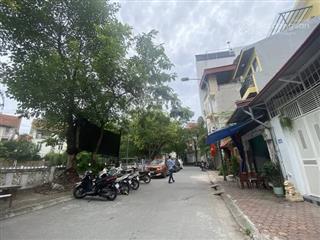 Nhỉnh 200tr/m bán nhà mặt hồ mộ lao 88m 4 tầng, đường 3 ô tô tránh sát làng việt kiều châu âu