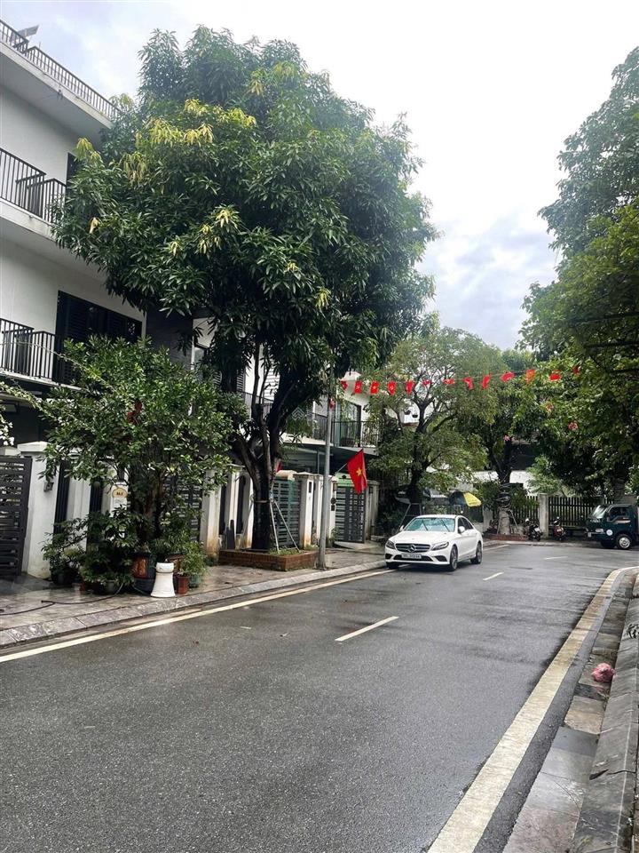 Hiếm, kđt eden rose  liền kề vip kim giang 83m2 x 4 tầng, mt 5mét, 20.8 tỷ