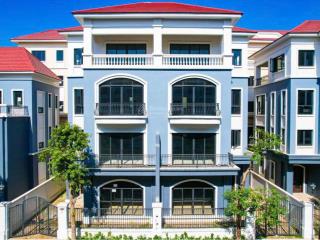 Duy nhất 1 căn biệt thự song lập ngay cổng biển hồ tạo sóng vin 2  dt 160m2 mặt tiền 9m giá 25.5tỷ