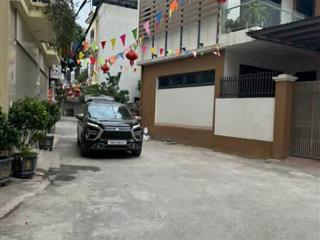 Bán nhà Liên Mạc – 100m – 3 tầng – 10 tỷ – ô tô tránh, dừng đỗ, vào nhà “Kinh doanh nét căng”