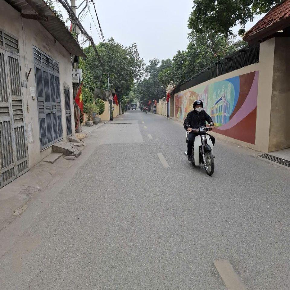 Lô Đất đẹp Đông Ngạc 50m, lô góc, nở hậu, ba bước ô tô tránh, bãi gửi xe sát nhà. 6 tỷ