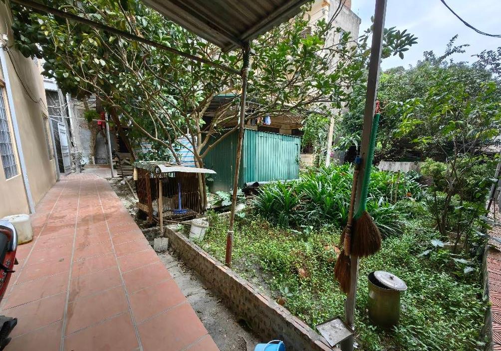 Lô Đất đẹp Đông Ngạc 50m, lô góc, nở hậu, ba bước ô tô tránh, bãi gửi xe sát nhà. 6 tỷ