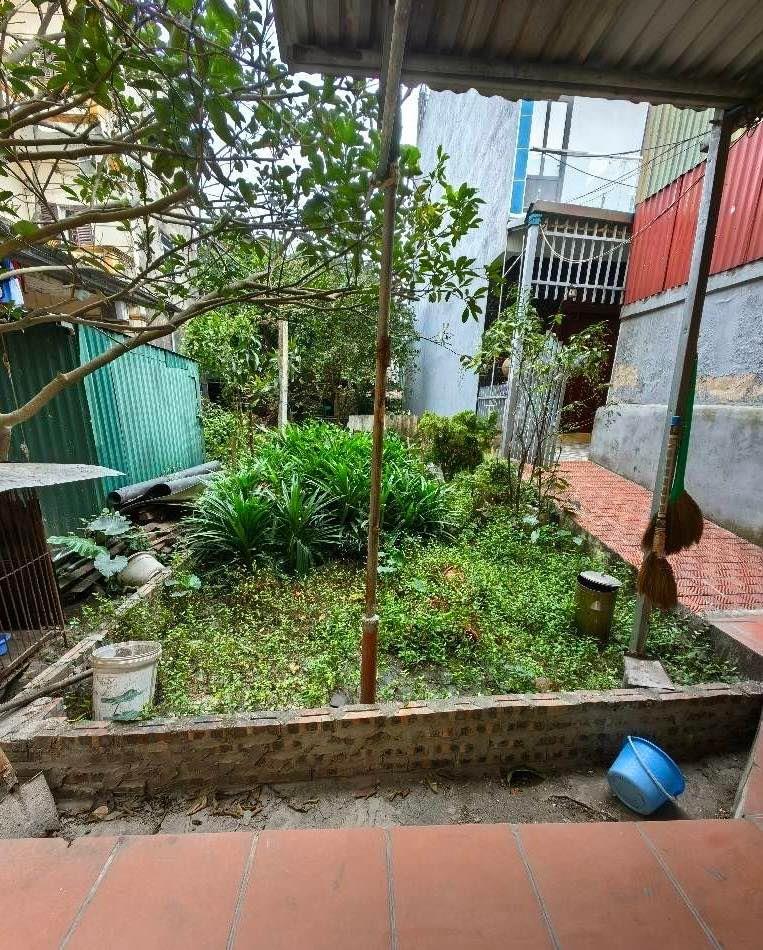 Lô Đất đẹp Đông Ngạc 50m, lô góc, nở hậu, ba bước ô tô tránh, bãi gửi xe sát nhà. 6 tỷ