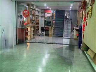 Bán gấp nhà 2 mặt hẻm,đường 3/2,trung tâm quận 11,xe hơi đỗ cửa,71 m2(4x18m2),giá giá ưu đãi 7,x tỷ