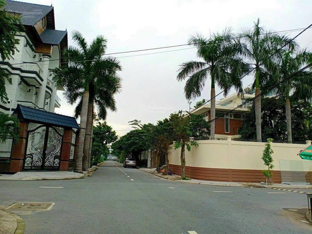 135m2 6,2x22m, 100% thổ cư, đường 11m, giáp ranh thủ đức, chợ đầu mối, ql13 nối ngã tư bình phước