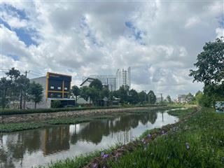 Cần bán 460m2 (12m x 42m), thổ cư 217m2 view sông  giáp sg, cách ql 13 200m, sổ hồng riêng