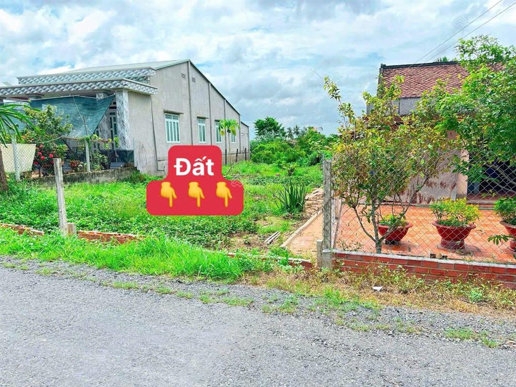 Đất mặt tiền nhựa 5m x 43m thổ cư 60m nhà dân đông nghẹt 890tr đường thông vô cổng kcn hiệp thạnh