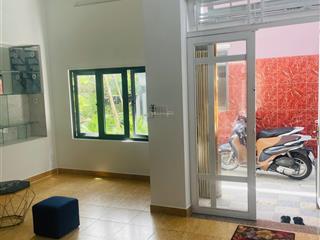 Chính chủ gửi bán căn nhà 1 trệt, 1 lầu đường 339 gần đỗ xuân hợp, phước long b