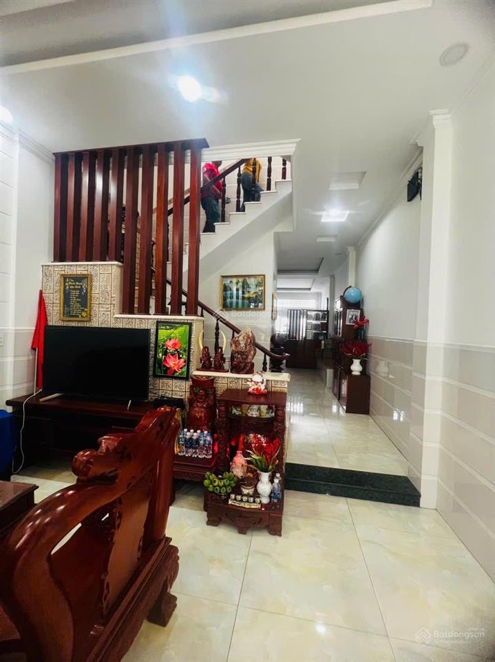 Bán nhà mặt tiền đường trần thị điệu khu kinh doanh sầm uất bậc nhất quận 9.