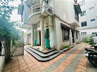 Cho thuê nhà vũ đức thận, long biên. ô tô tránh, vỉa hè rộng , văn phòng, homstay 200m2 giá 20 tr