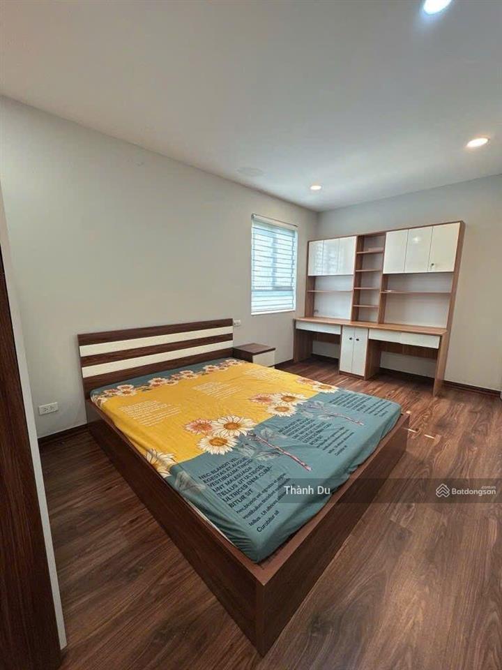 Bán căn hộ chung cư rice city sông hồng, lô góc 70m2 giá 4,5 tỷ hàng hiếm tại long biên