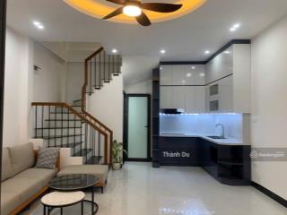Cho thuê nhà nguyên căn 30 m2 5t nhà mới , đẹp , gần ô tô giá 8 triệu / tháng