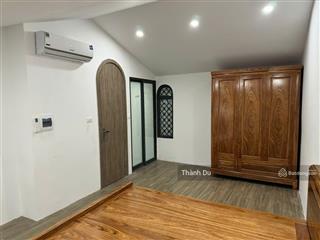 Cho thuê căn hộ khép kín có gác xép, 40m2, mới, full nội thất nguyễn văn cừ gần berriver giá 6 tr