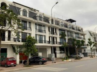 Cho thuê nhà nguyên căn đức giang long biên, 72m2 4t, trước nhà ô tô tránh, dừng đỗ ngày đêm 15tr