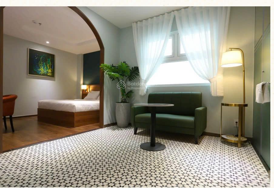 Hđt 1 tỷ/tháng  tòa ks 5 sao ngay sân bay, tân bình  dt 12 x 40, 3600m2 sàn , hầm 8t  giá 169 tỷ