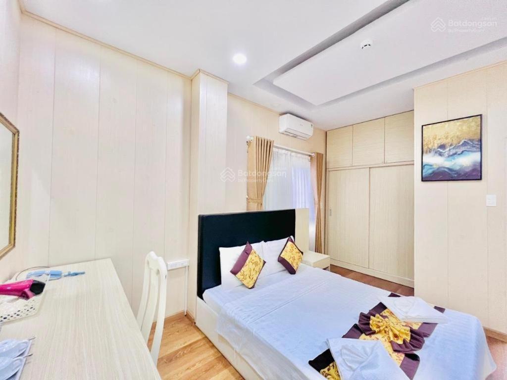 Hđt 500tr  siêu phẩm chdv ngay nguyễn thị thập, q7  dt 11m x 30m, cn 330m2, h + 7tầng  giá 79 tỷ