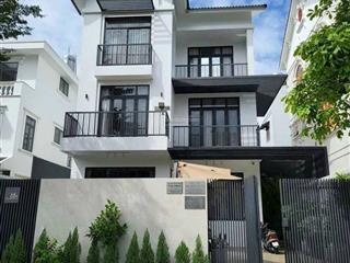 Bán biệt thự khu compound vip nhất thảo điền quận 2, dt 18m x 25m, 400m2, trệt + 2t  giá 95 tỷ