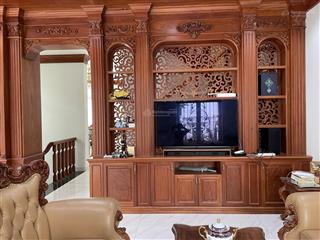 Cần bán biệt thự đường số 8 khu cityland garden emart, dt 9 x 20m. hoàn thiện gỗ đỏ