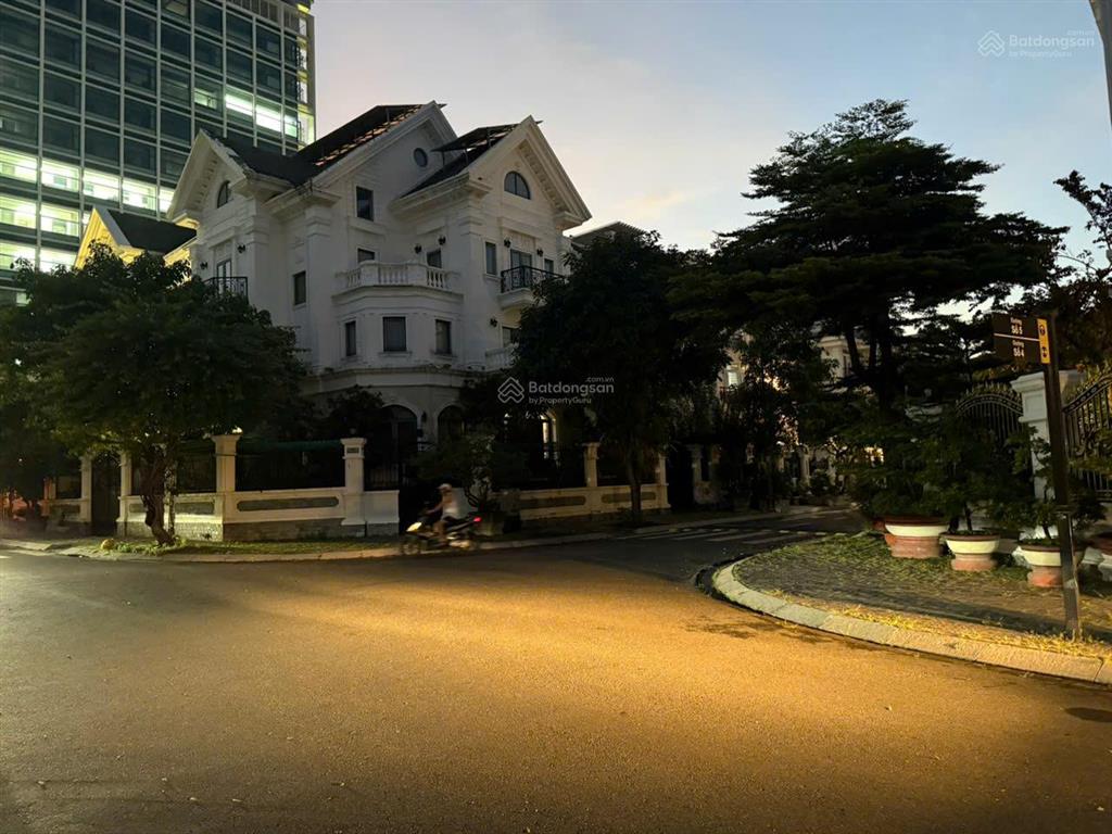 Cần bán căn nhà góc 2 mặt khu cityland garden emart, phường 5, gò vấp dt 8 x 20m