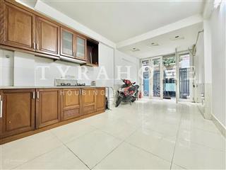 Nhà đẹp, 1 trệt 2 lầu, sân thượng, 3pn, 4wc, chợ bà chiểu