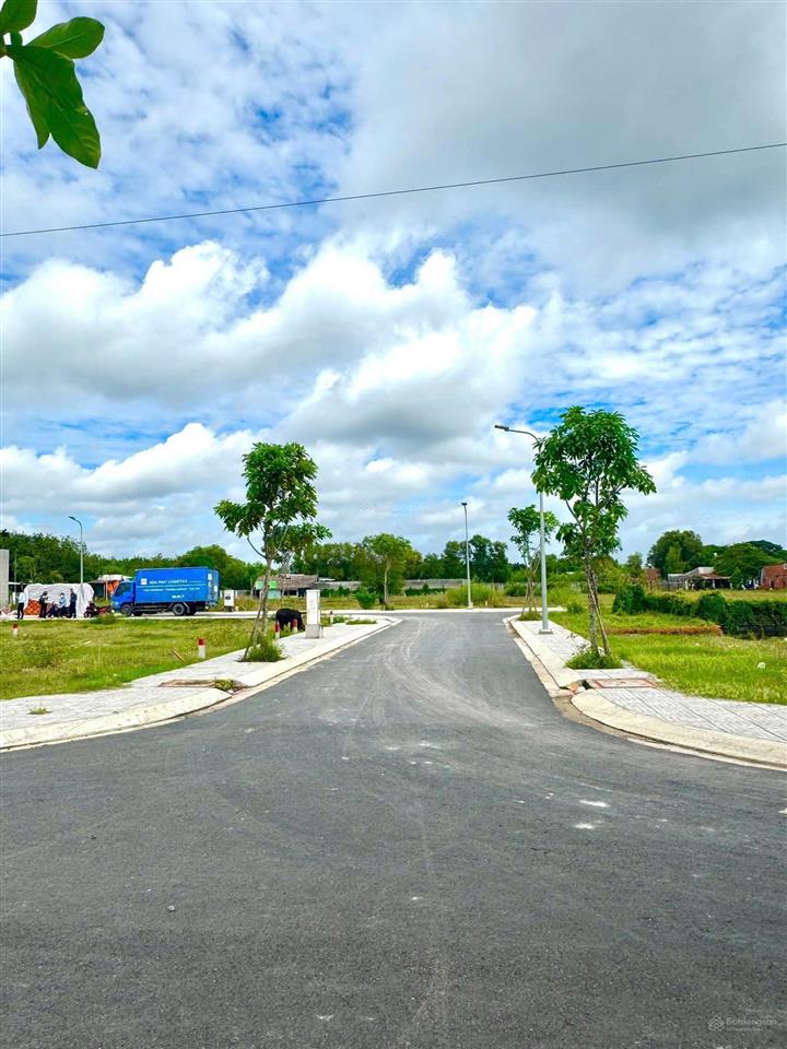 Đất đẹp, giá rẻ, xã tân phú trung, 80m2, shr, 1 tỷ 950