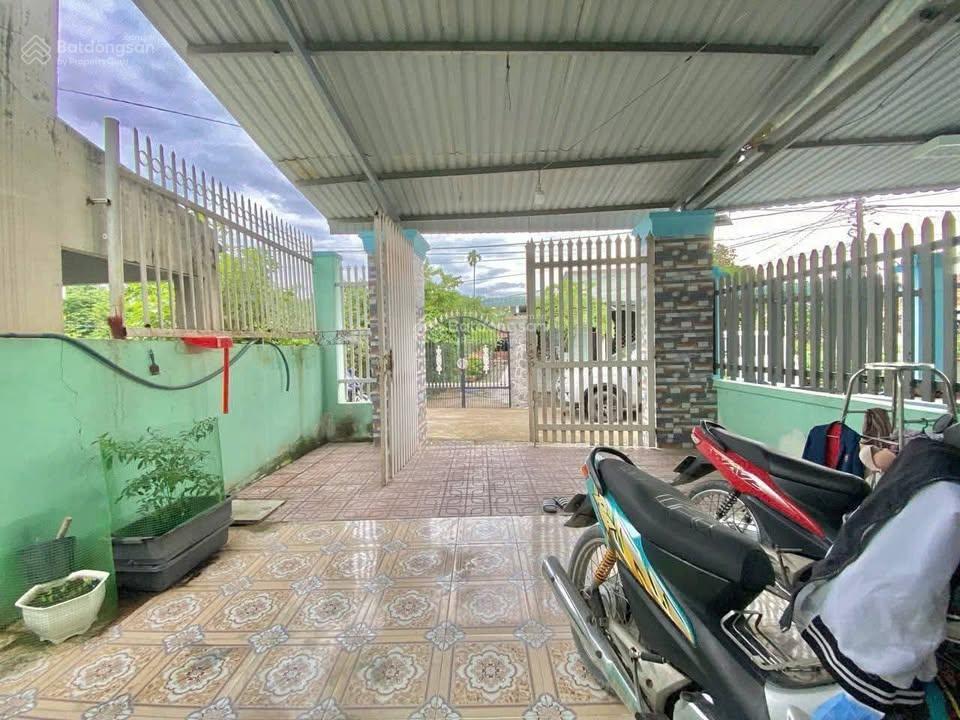 Nhà đẹp, giá rẻ tại xã tân thông hội, củ chi, 105m2, shr, 2 tỷ 3