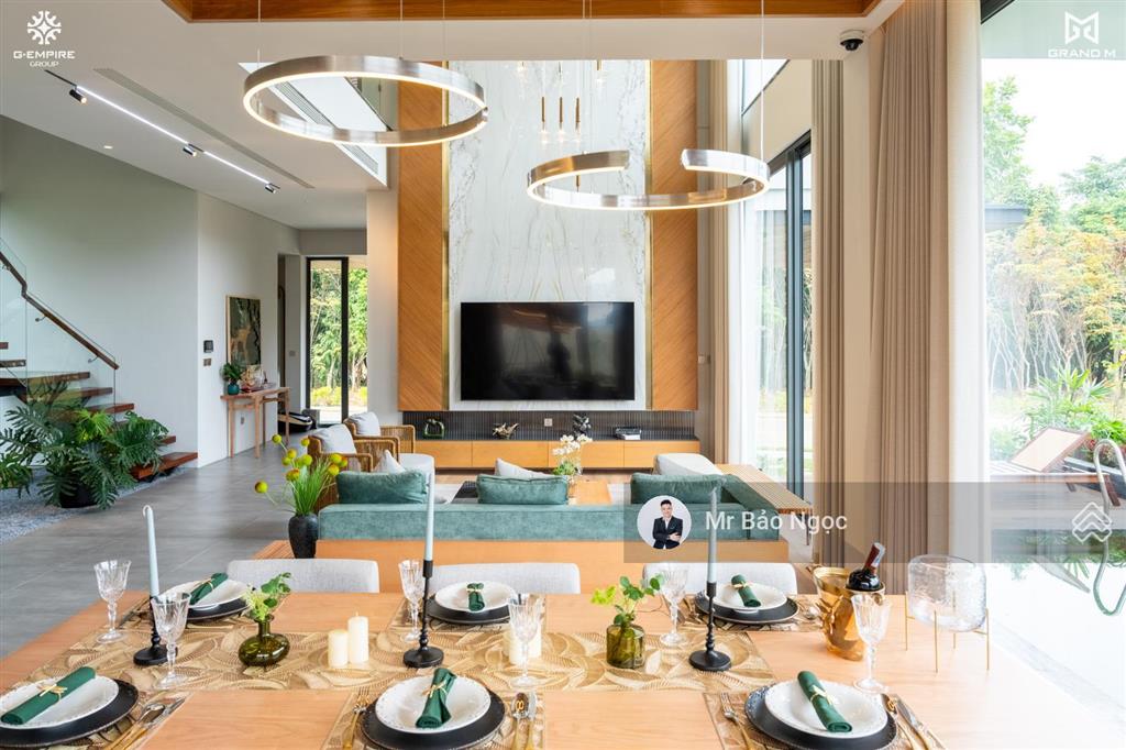 Bán căn biệt thự view suối khu b xanh villas  full nội thất  giá tốt