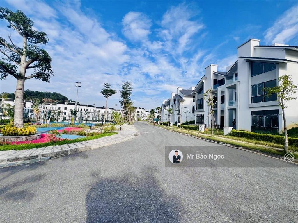 Bán biệt thự 4pn, 4wc tại xanh villas, 18,5 tỷ, 258m2, thạch thất, hà nội