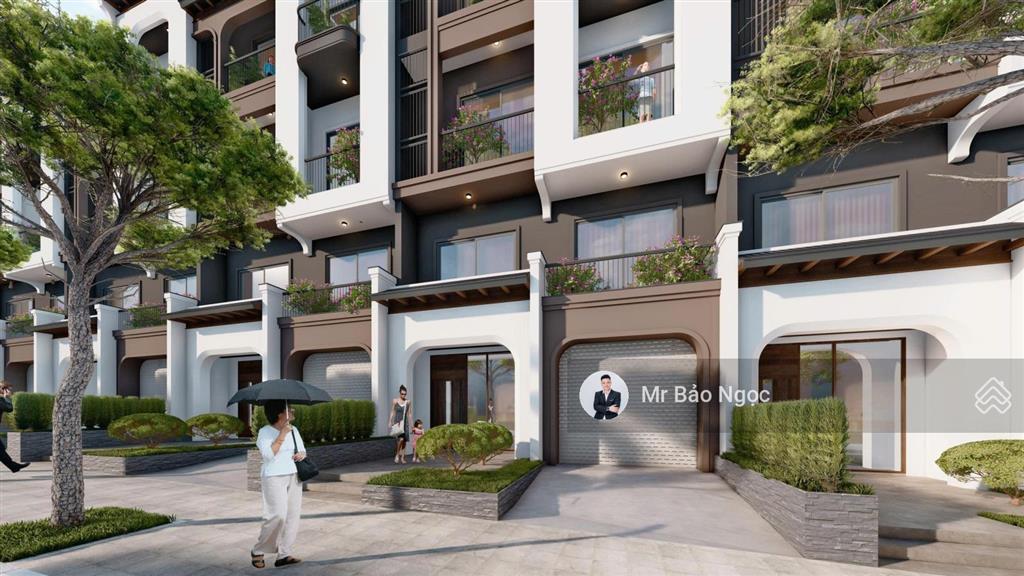 Shophouse kinh doanh đối diện cổng đhqh hn tại hòa lạc  mr bảo ngọc