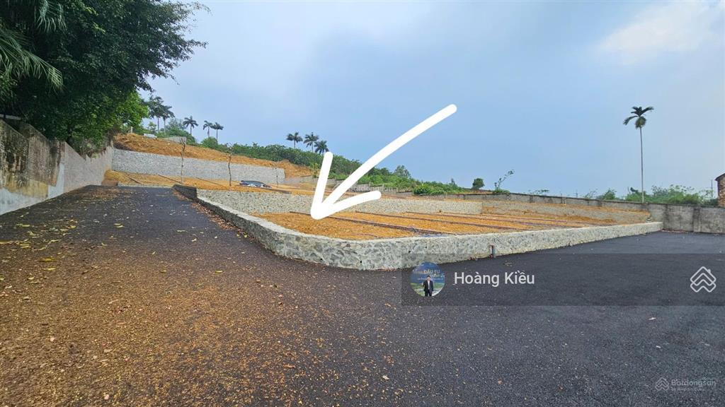 Lô góc 2 mặt tiền trục chính tl 446, đường 8m 3 ô tô tránh nhau. 5' di chuyển đến đhqg, cnc, đh fpt