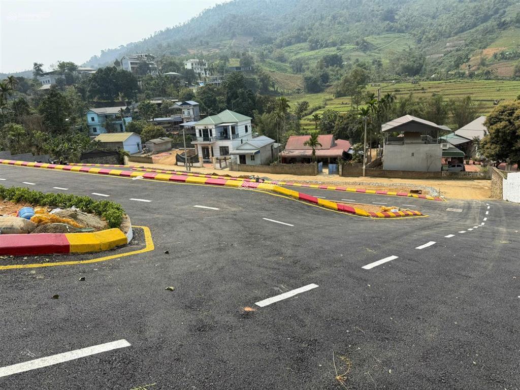 Chính chủ bán đất view hồ, gần đh quốc gia, fpt, khu cnc 1&2, tổ hợp y tế. dt 219,7m2. giá 17 tr/m2