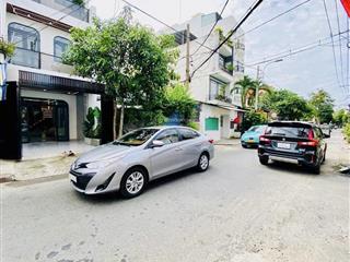 Nhà phan văn trị 5 tầng đường 6m, 84m2, nội thất gỗ, có hầm xe, đối diện siêu thị emart bình thạnh