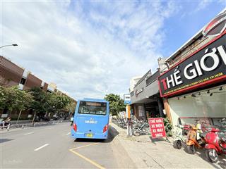 Đất mặt tiền nguyễn thái sơn  gần sân bay  dt gần 1000m2  nở hậu 24x43.5m  hơn 150 triệu/m2